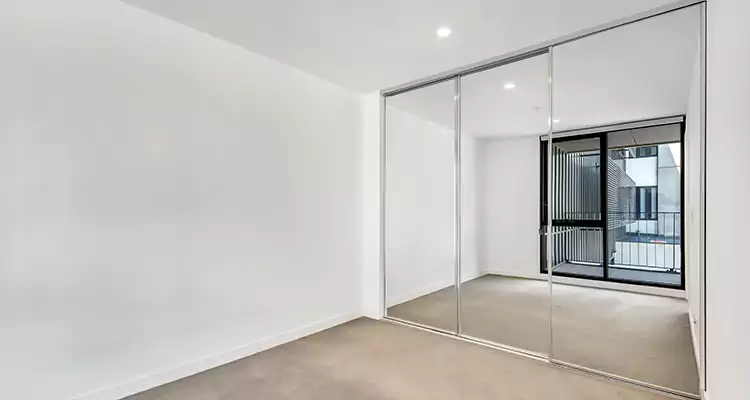 Why Homeowners Choose Us for Sliding Mirror Door Replacement in Safety Harbor, FL